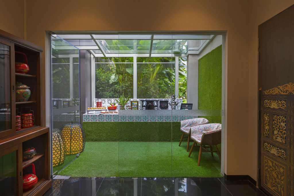 Hotel Indigo Singapore Katong By Ihg Ngoại thất bức ảnh A view of the interior of the restaurant